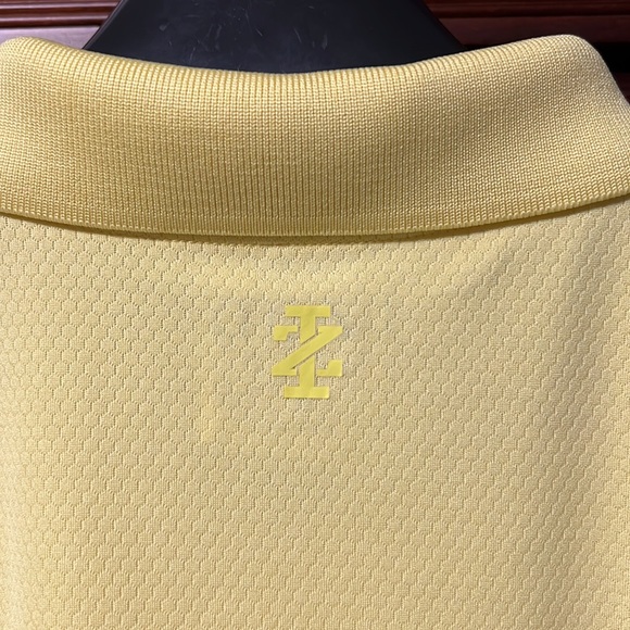 Brand New Classic Izod Yellow Golf Polo Stretch Seam Technology with Swing Flex! - Picture 7 of 8